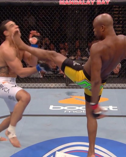 307K views · 4.9K reactions | Taking a look at the top 5 front kick KOs in UFC history - which one is your favorite? [ #UFCVegas53 | Saturday | LIVE on ESPN & ESPN+ ] | UFC | Facebook
