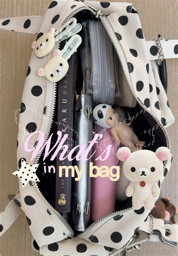 A cute polkadot bag for cute essentials🖇️ what’s in my bag tour 💕 @SAMO ONDOH I’ve been wanting a polkadot bag for SO long! #whatsinmybag #whatsinmypurse #essentials #kpop #packmybag @Diptyque Paris @EADEM @Superegg®