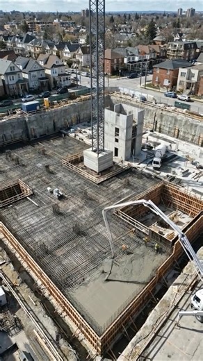 This Skyscraper Built Itself in 30 Seconds… Watch Closely 👀🏗️ #luxuryhomestour #eleganthomes