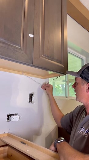 How to Install Under Cabinet LED Lighting. #undercabinetlighting #DIY #diyproject #homedecor #lightinglayout #ledtape | Haus Plans Construction