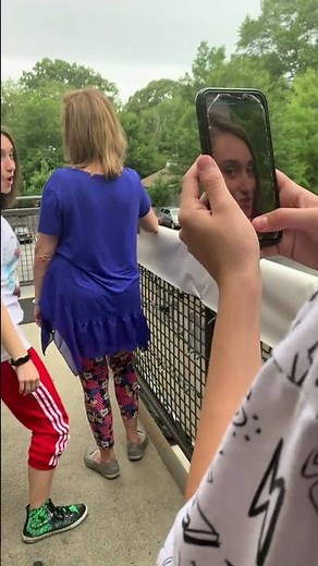 #tutorial on the new face tracking trend!