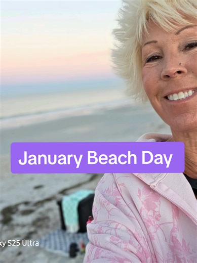 show up ✅️ SIT-STANDS live daily quick easy one move fullbody ADHD at home morning workout bring your drinks ☕️ meet your new besties #fitnessover40 #fitnesslifestyle #beach #SIT-STANDS #contentcreator