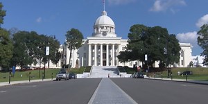Gov. Ivey signs bill reforming Alabama’s public records law