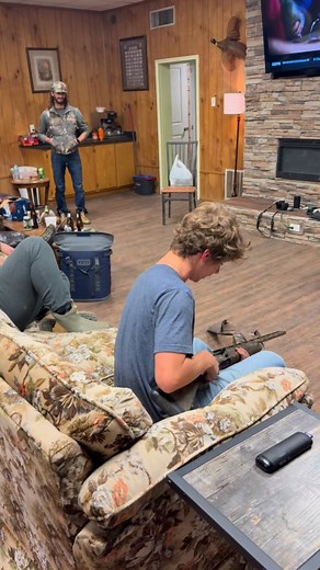 The gents at Big Dog Duck Club donated a beautiful piece to one of our youngest members. Proud of our guys for looking out for our younger hunters! Kurt Russell #arkansaswaterfowl #duckhunting #waterfowlhunting #duckcamp #ducklodge #duckseason #duckdogs | Big Dog Hunting Club