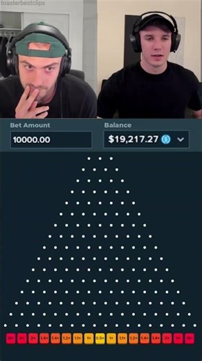 TOASTER PLAYING PLINKO GAME #toaster #toasteroriginals #plinko #games