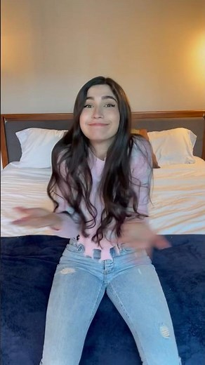 MIS PAPAS NO ME ABRÍAN LA PUERTA DE SU HABITACIÓN