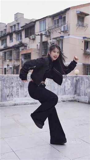 Dance on an Uninhabited Island: Your Beginner's Guide to Island Dance Challenge