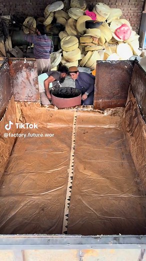 How Black PU Foam is Made Using TDI & PPG
