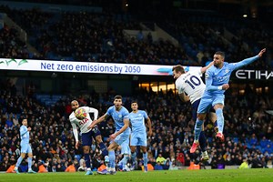 Walker-Peters and Trippier praise Kane as Tottenham beat Manchester City
