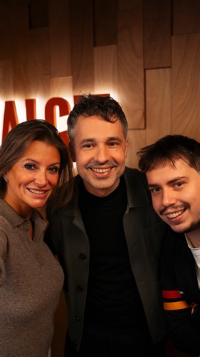 Mysterie ontrafeld! 😱 Hoe word je de perfecte man? Thomas Vanderveken en koning Boudewijn kraakten misschien wel de code. Wij onthouden vooral: Véronique niet onderbreken! 😁 | Nostalgie België