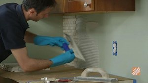 How to Install Kitchen Tile Backsplash - Step 6 of 11 - Apply The Mortar