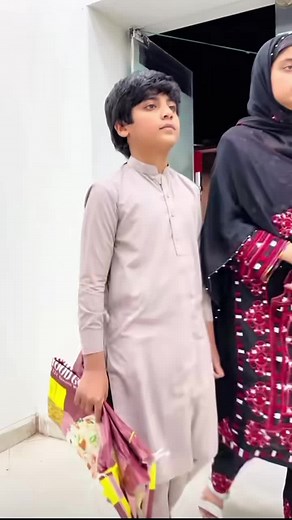 Using an ATM: Step-by-Step Guide in South Asian Attire