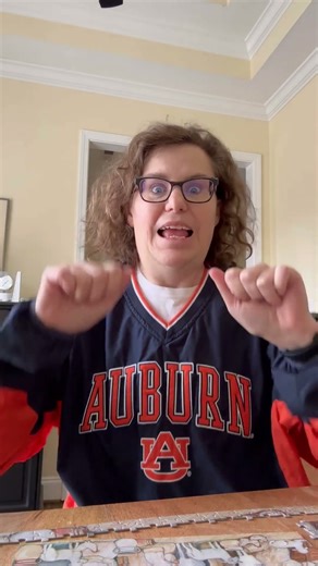 Let’s say ABCDs. #ASL #abc #signlanguage #auburntigers #bothhands #fingerspelling