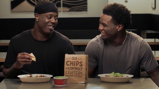 Brother Act: Jaguars' Travis Etienne, Gators' Trevor Etienne make a Chipotle commercial
