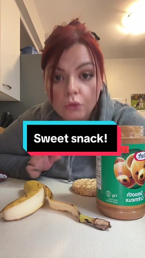 Sweet Caramel Rice Cake Snack Recipe with Peanut Butter and Banana