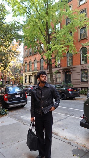 Kshitij Sharma on Instagram: "Why haven’t I been using a candle warmer all my life"