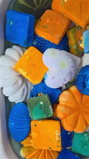 full dusty crushing😍 #creatorsearchinginsight#oddlysatisfyingvideos #foryoupage❤️❤️ #gymchalkcrushing #uktiktok🇬🇧uk