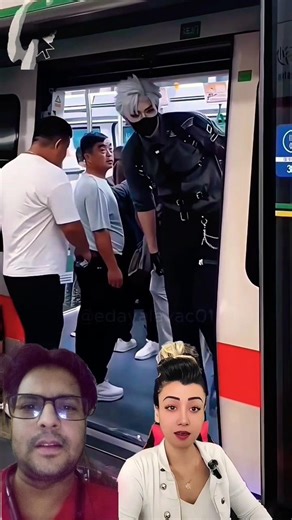 🔥 7 Ft Giant Cosplayer Instantly Grabs Everyone’s Attention! #streetstyle #cosplay #giant