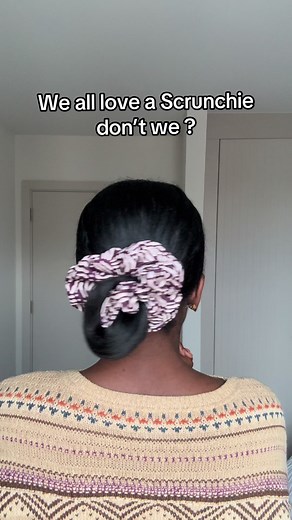 Natural Hair Scrunchie Hairstyle Tutorial