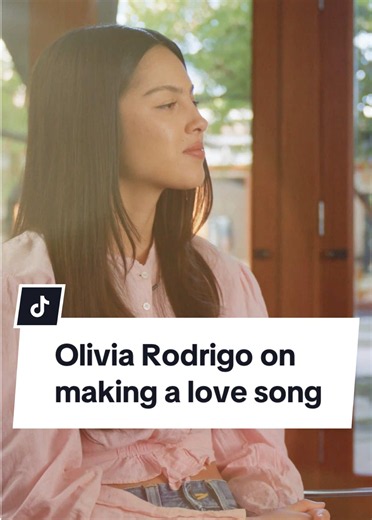 What makes a great love song? Olivia Rodrigo explores the challenges she faced during the writing and recording of 'honeybee.' Full series out now, link in bio. #oliviarodrigo #honeybee #lovesong #artist #mixwiththemasters