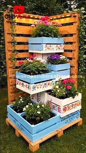 "Amazing DIY Pallet Garden Makeover 🌿 | Easy Home Decoration Idea!"