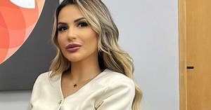 Antes de ser presa, Deolane Bezerra mostrou corpo trincado em barco de luxo