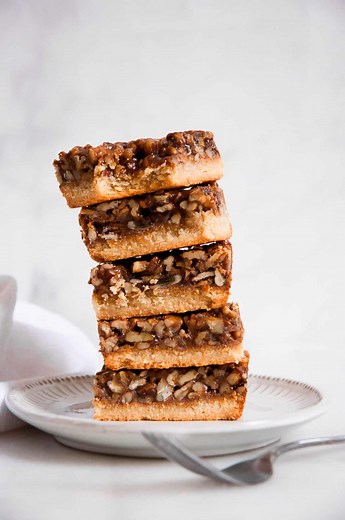 Healthy Pecan Pie Bars