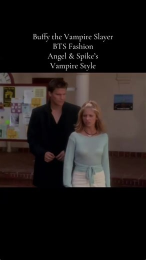 🦇 Angel vs. Spike—two vampires, two completely different styles. Cynthia Bergstrom made sure their wardrobes spoke volumes. 🔹 Angel: Sleek, European-inspired coats, dark tones, and just a touch of softness with sweaters. 🔹 Spike: Punk rock eternal. Black tee, black jeans, long trench coat. Iconic. Which vampire had the superior fashion game? 👀 🔮 Now streaming on @hulu and the reboot will be there too! Can’t wait! #BuffyTheVampireSlayer #Angel #DavidBoreanaz #Spike #JamesMarsters #BuffyFashi