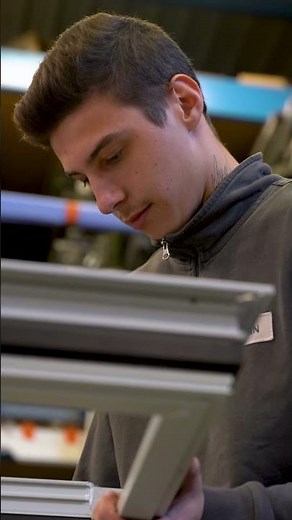 Frechin Menuiseries Aluminium | Fabrication de châssis aluminium sur mesure dans notre atelier