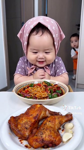 #cutekids #muckbang #creator #kukukaka | Cute Videos