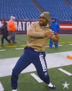 Throwback: When Randall Cobb hilariously mocked Dak Prescott for his viral warmup dance routine😂 (🎥 : X/dallascowboys) #thesportsrush #sportsrush #dakprescott #dakdance #cowboys #nfl #prescottvalleyaz | The SportsRush