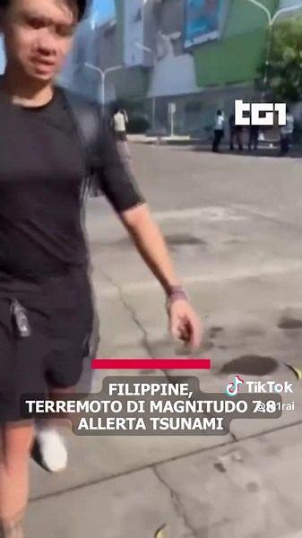 Terremoto 7.8 Filippine meridionali: morti, feriti e allerta tsunami