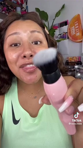 Have you seen @rocio.roses tutorial on the ECHO sonic makeup brush? Blend flawlessly every time with our antimicrobial sonic makeup brush ($29.99)