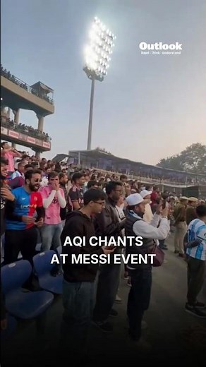 ‘AQI AQI’ Chants Greet CM Rekha Gupta At Messi Event In Delhi
