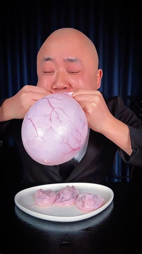 🐷😧Can a pig's bladder really be eaten?