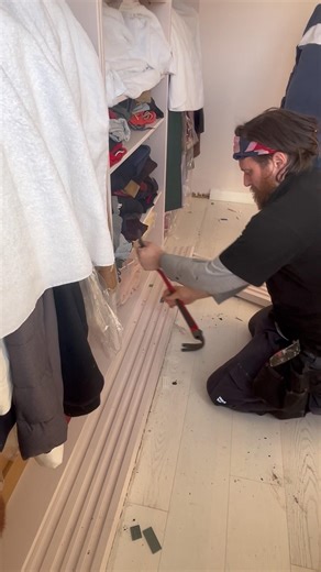 Adjustable Head Wrecking Bar!! It is a game changer and makes life so much easier!! #woodworking