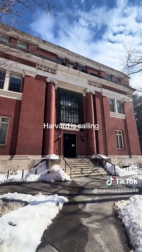 Exploring Harvard University: A Look Inside Campus Life
