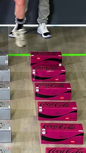 2.5M views · 10K reactions | Don’t step on the empty box  #SquidGame #boxgame | Woody & Kleiny | Facebook