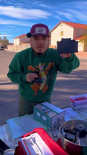 Gameboys for $2 bucks! | The Art of Resell