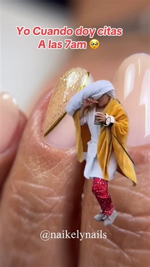 Naikely Miranda on Instagram: "🥹 ME PASA‼️ . . . . #manicuristas #naikelynails #uñas💅"