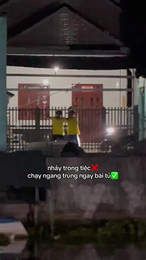 ai làm gi làm đi 2 thg tui góp vui ké😆😆 @LR(yak) #xh #xuhuong #xuhuongtiktok #xhhhhhhhhhhhhhhhhhhhhhhh