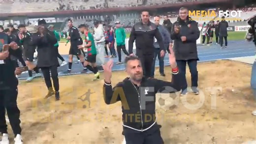 Ligue 1 (J24) | MC Alger 1-0 Paradou AC La prosternation d'Amir Beaumelle en fin de match. Rappelons que le coach français du Mouloudia s'est converti à l'Islam. #MCA #MediaFootDz | Media Foot Dz