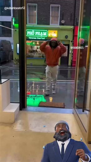 Memphis Tenn on Instagram: "Ayyyyyeeee Yooooooo! This 💩 gotta stop 🛑 😳😳😳🤣🤣🤣🤣🤣😭😭😭😭😭😭"