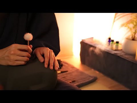 [ASMR] Ear cleaning for a Japanese-style boy on his lap - An ear cleaner will soothe your daily f...