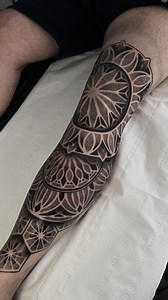 618K views · 10K reactions | Two days to complete this knee/shin dotwork geometric and mandala tattoo!  this if definitely one of my favourites so far!  Studio: @aeternustattoocompany Supplies used: @butterluxeuk @criticaltattoosupply @spirittattooproduct @ghostcartridges @starrtattoosupplies @extremenumb Drawn with: @geometricatattooapp #dotwork #mandalatattoo #blackwork #blackworktattoo #tattoo #coupstattoo | Coups Tattoo | Facebook