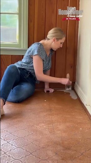 Watch me work magic 🎩 ✨ on this dreary vinyl flooring!
