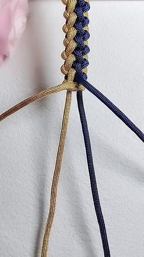 18K views · 312 reactions | Bracelet tutorial handmade DIY video day 17 part 2 #handmade #bracelettutorial #craft #british #bracelet #beautifulbracelet #DIY #reels #reelsfb #reelsvideo #reels2023 | Bracelet DIY | Facebook