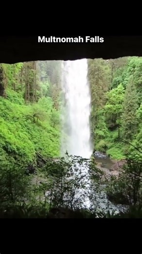 Multnomah Falls, Oregon #eileenfong #multnomahfalls