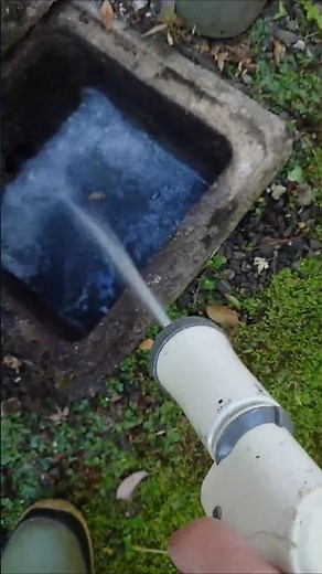 排水桝の掃除と補修/築44年
