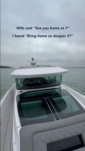 The Axopar 37 - Top Features